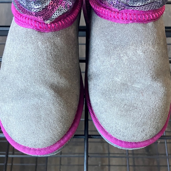 Lamo Gray and Pink Sequin Boots - Picture 4 of 9